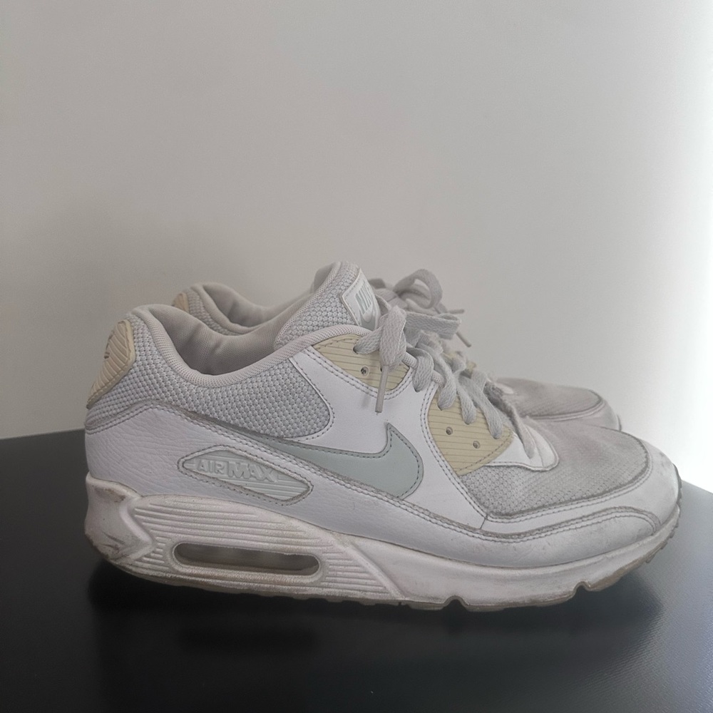 Nike Air Max 90 Men’s size 11 (just okay condition)